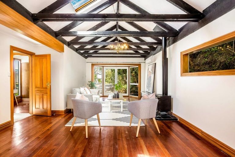 Photo of property in 102a Miromiro Road, Normandale, Lower Hutt, 5010