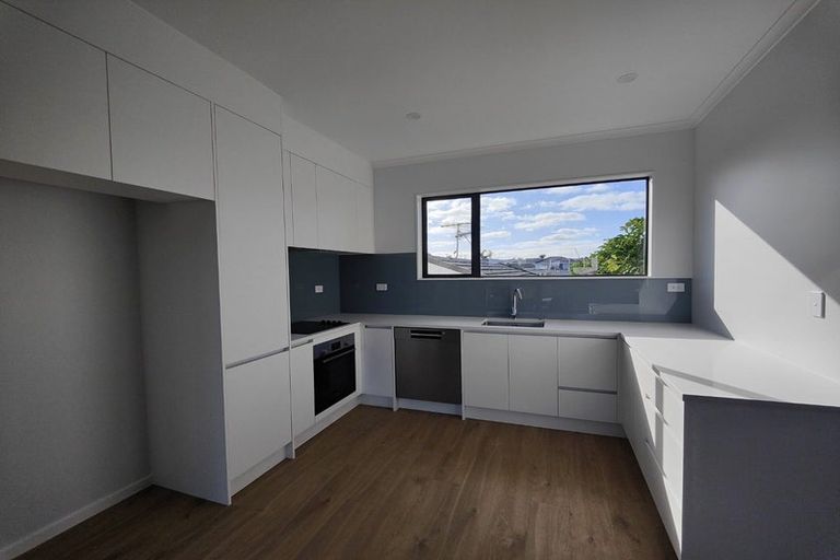 Photo of property in 185c Bucklands Beach Road, Bucklands Beach, Auckland, 2012