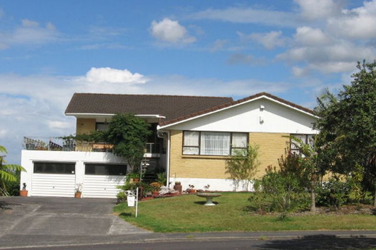 Photo of property in 151 West Harbour Drive, West Harbour, Auckland, 0618