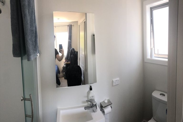 Photo of property in 20u4 Tawa Terrace, Tawa, Wellington, 5028