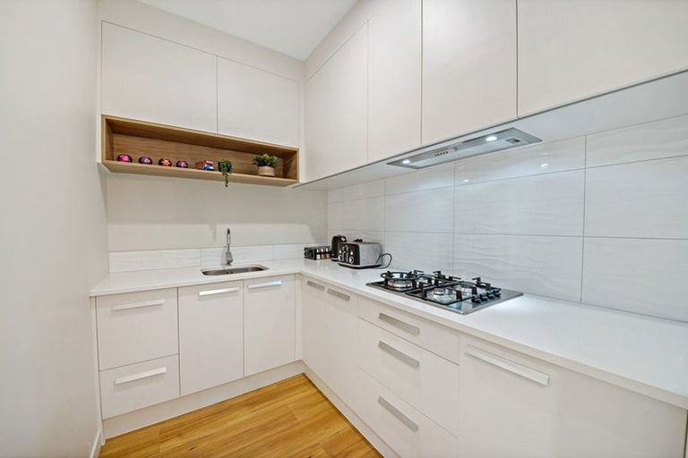 Photo of property in 18 Laurelwood Avenue, Pukekohe, 2120