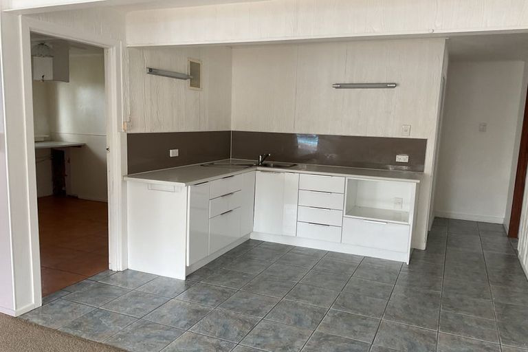 Photo of property in 171c Colwill Road, Massey, Auckland, 0614