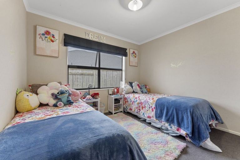 Photo of property in 52 Geneva Terrace, Kelvin Grove, Palmerston North, 4414