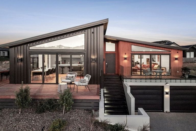 Photo of property in 9 Mcneil Crescent, Wanaka, 9305