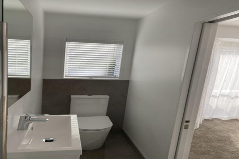 Photo of property in 2/3 Stratford Avenue, Milford, Auckland, 0620