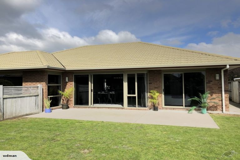 Photo of property in 2 Sophies Way, Papamoa Beach, Papamoa, 3118