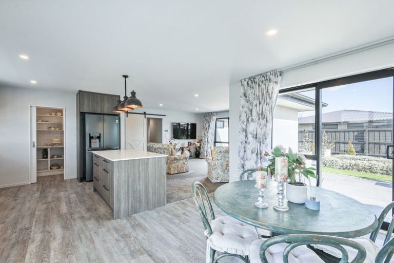 Photo of property in 4 Marcoola Drive, Rolleston, 7614