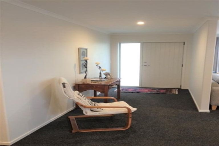 Photo of property in 183 Lakes Boulevard, Pyes Pa, Tauranga, 3112