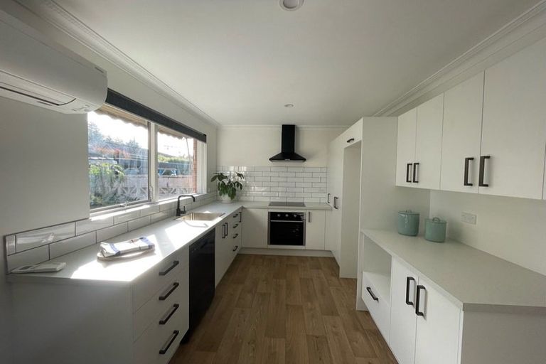 Photo of property in 427 Avonhead Road, Avonhead, Christchurch, 8042