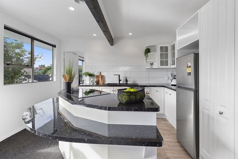 Photo of property in 9 Halyard Place, Whitby, Porirua, 5024