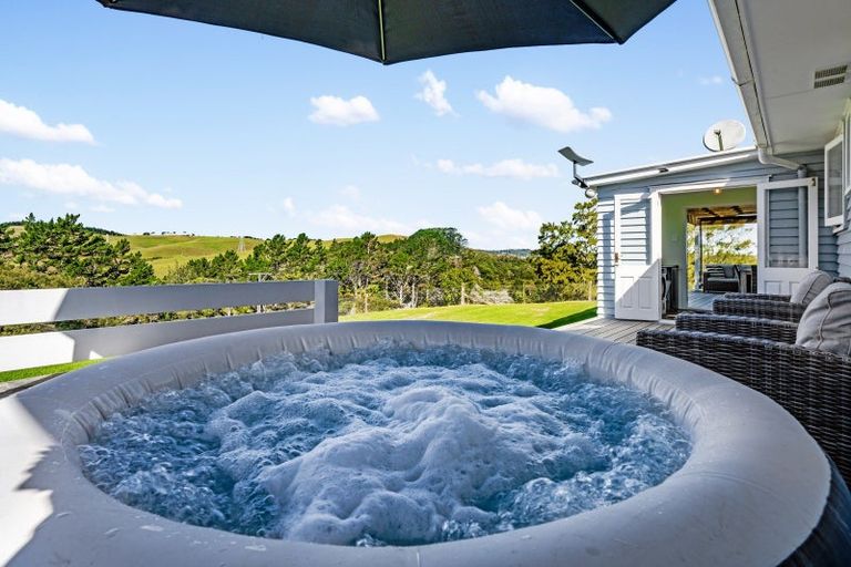 Photo of property in 1132a Old North Road, Helensville, Waimauku, 0882