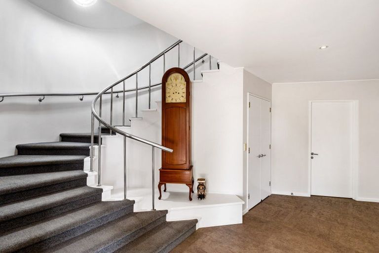 Photo of property in 15 Woodford Heights, Havelock North, 4130