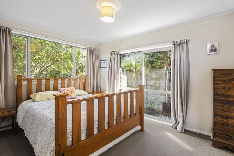 Photo of property in 9 Maybury Way, Island Bay, Wellington, 6023