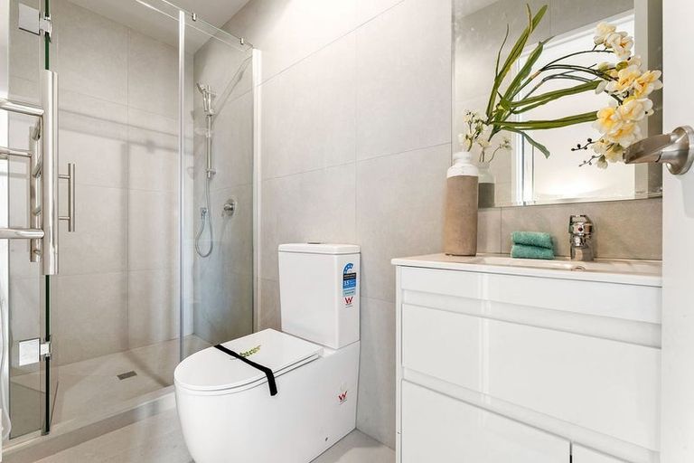 Photo of property in 13/3226 Great North Road, New Lynn, Auckland, 0600