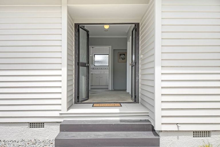 Photo of property in 75 Marshland Road, Shirley, Christchurch, 8061