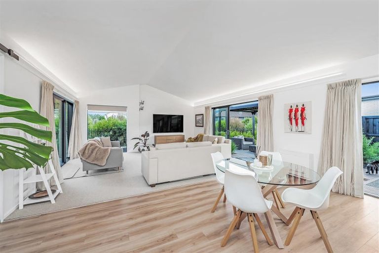 Photo of property in 10 Kinnerton Lane, Casebrook, Christchurch, 8051