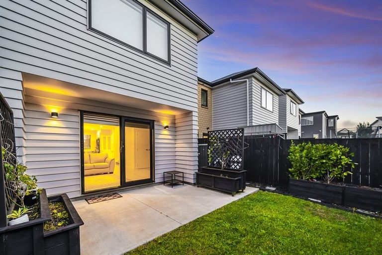 Photo of property in 26 Kearns Drive, Hobsonville, Auckland, 0616