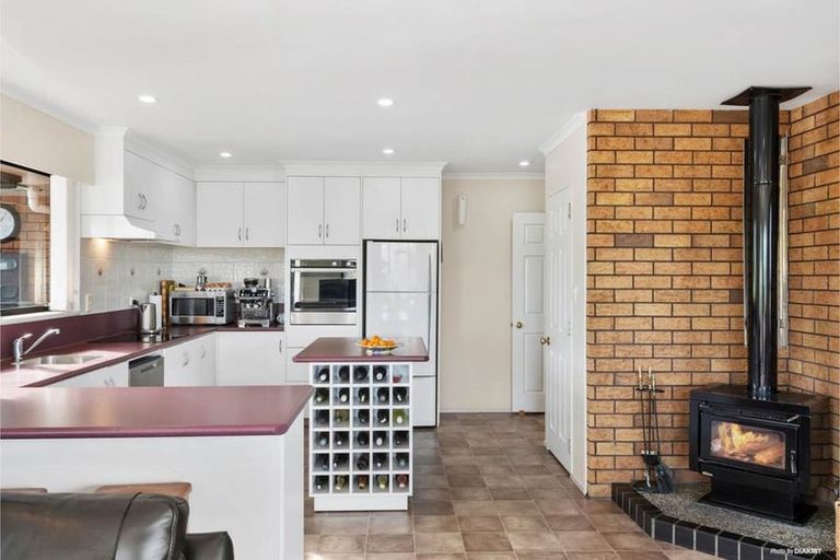 Photo of property in 98a Pukekohe East Road, Pukekohe, 2677