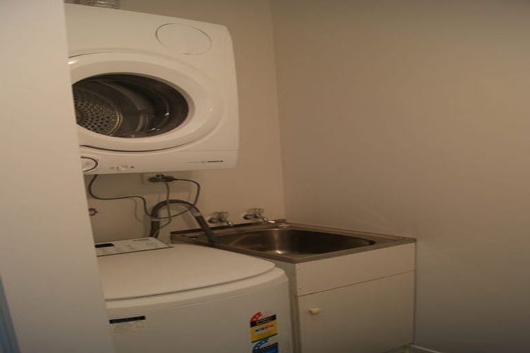Photo of property in Pirie Street Townhouses, 35u6 Pirie Street, Mount Victoria, Wellington, 6011