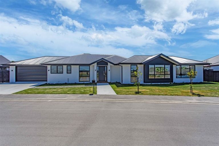 Photo of property in 3 Karos Lane, Northwood, Christchurch, 8051