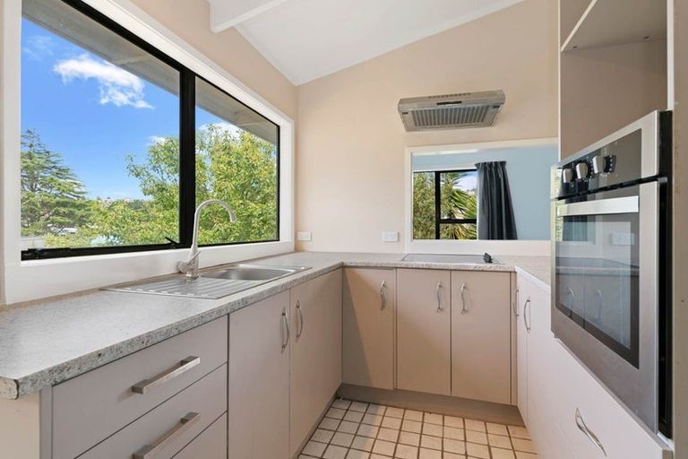 Photo of property in 626 Whangaparaoa Road, Stanmore Bay, Whangaparaoa, 0932