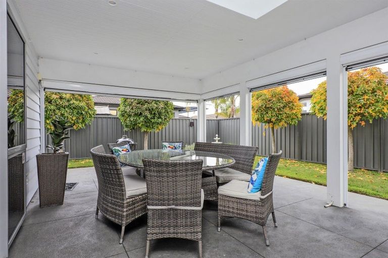 Photo of property in 9 Ohau Place, Poraiti, Napier, 4112