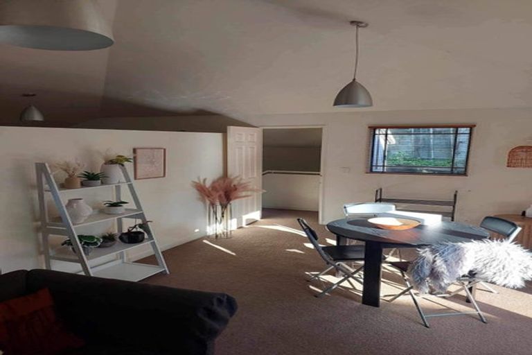 Photo of property in 15a Beresford Street, Bayswater, Auckland, 0622