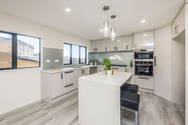 Photo of property in 51 Kirikiri Drive, Papakura, 2110