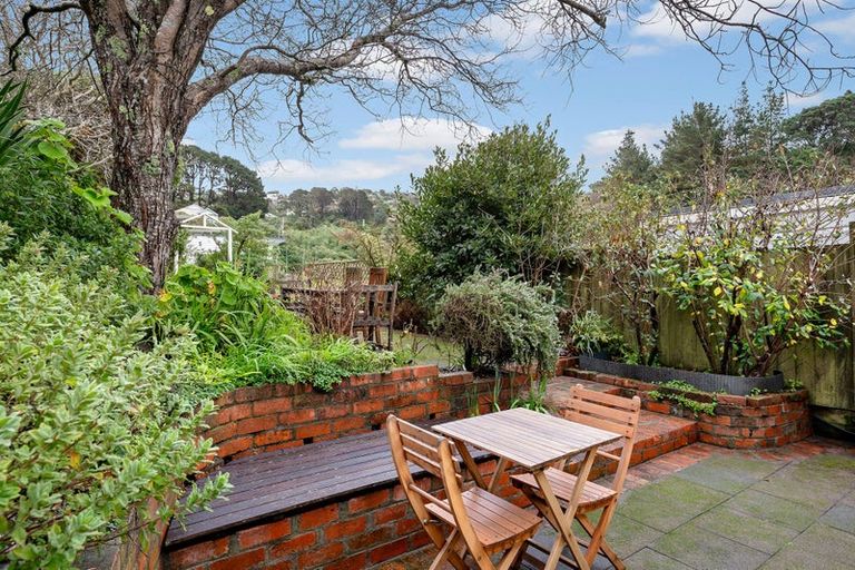 Photo of property in 6 Stanley Street, Berhampore, Wellington, 6023