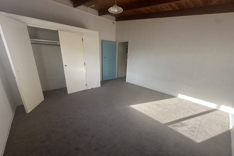 Photo of property in 20 Wattle Road, Sunnyvale, Auckland, 0612