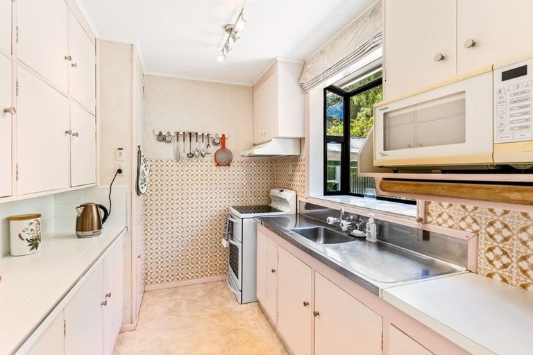 Photo of property in 98 Hair Street, Wainuiomata, Lower Hutt, 5014