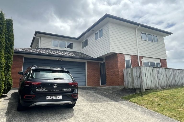 Photo of property in 150 Navigation Drive, Whitby, Porirua, 5024