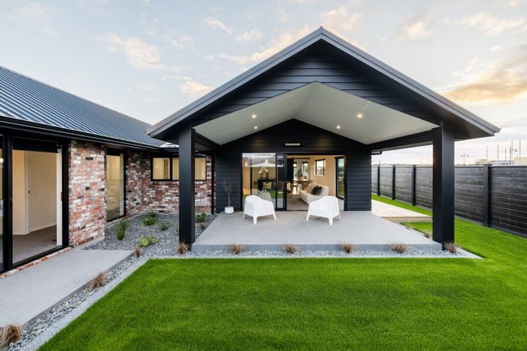 Photo of property in 36 Isobel Hodgson Drive, Cambridge, 3434