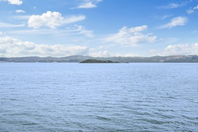 Photo of property in 515 Marine Drive, Sunshine Bay, Lower Hutt, 5013