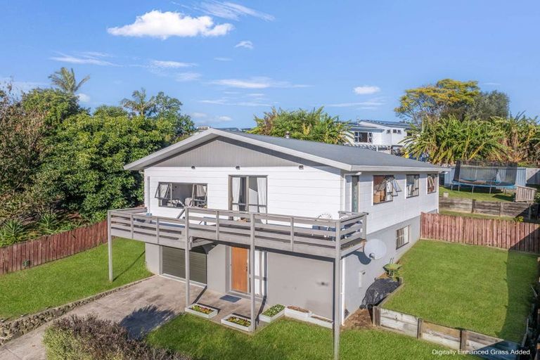 Photo of property in 11 Dunton Drive, Welcome Bay, Tauranga, 3112
