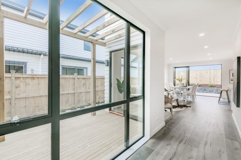 Photo of property in 41 Myland Drive, Hobsonville, Auckland, 0616