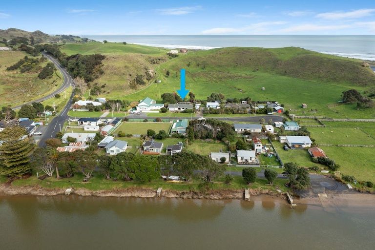 Photo of property in 6 Briscoe Street, Awakino, Mokau, 4376
