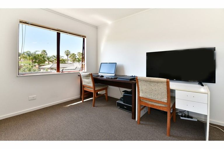 Photo of property in 29a Matai Road, Stanmore Bay, Whangaparaoa, 0932