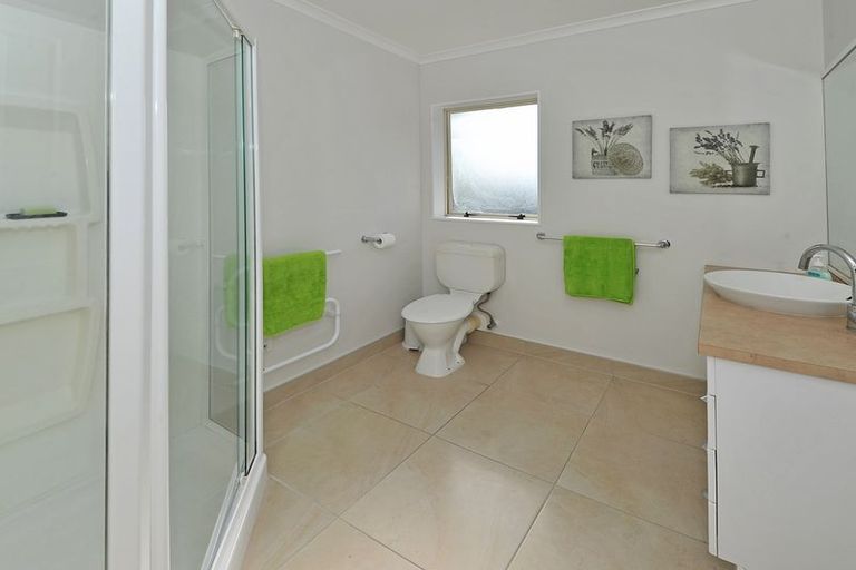 Photo of property in 15 Longford Park Drive, Takanini, 2112