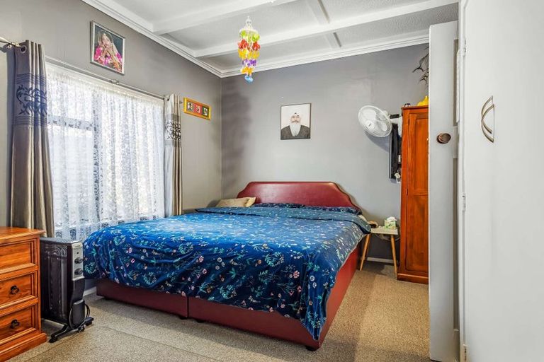 Photo of property in 710 Heretaunga Street East, Parkvale, Hastings, 4122