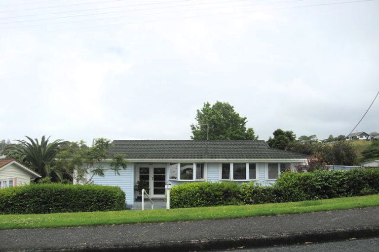 Photo of property in 7 Commins Road, Onerahi, Whangarei, 0110