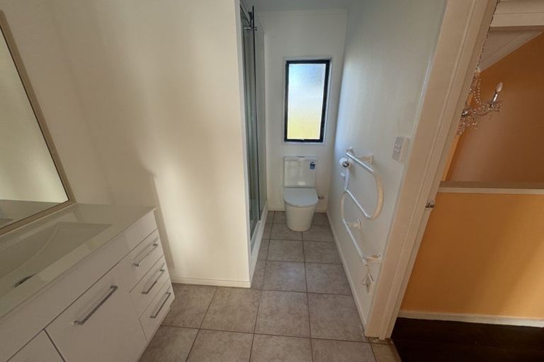 Photo of property in 17 Lolim Place, Favona, Auckland, 2024