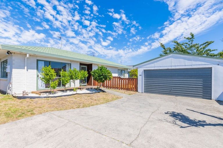 Photo of property in 33 Rosewood Place, Paraparaumu, 5032