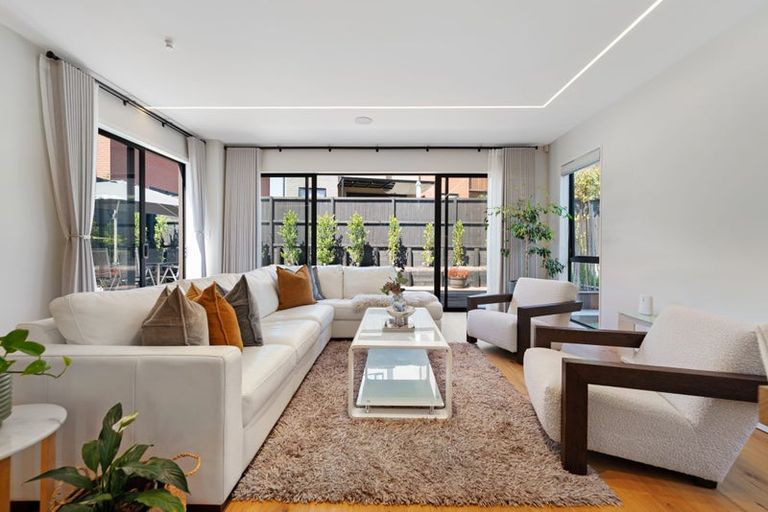 Photo of property in 2 Pukeko Road, Hobsonville, Auckland, 0616