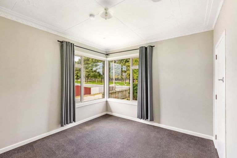 Photo of property in 32 Railway Esplanade, East Gore, Gore, 9710