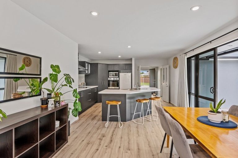 Photo of property in 92 Renoir Drive, Rolleston, 7614