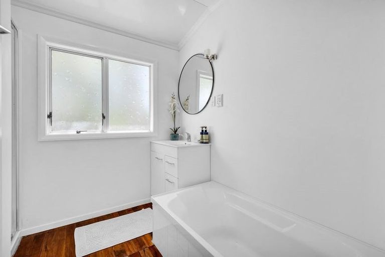 Photo of property in 20 Onaero Beach Road, Onaero, Waitara, 4383