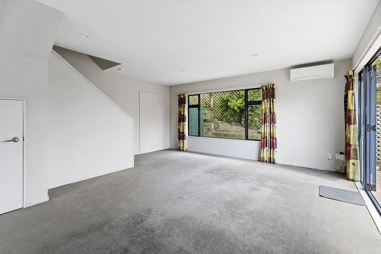 Photo of property in 15 Ira Street, Miramar, Wellington, 6022