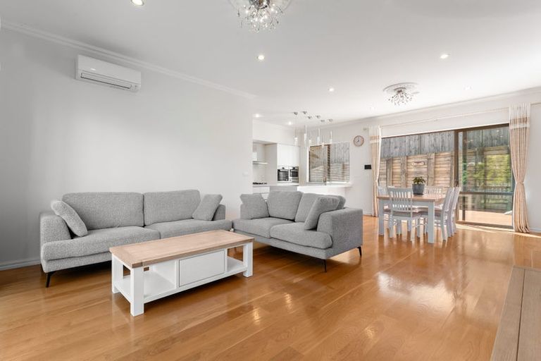 Photo of property in 64 Harrowglen Drive, Northcross, Auckland, 0630