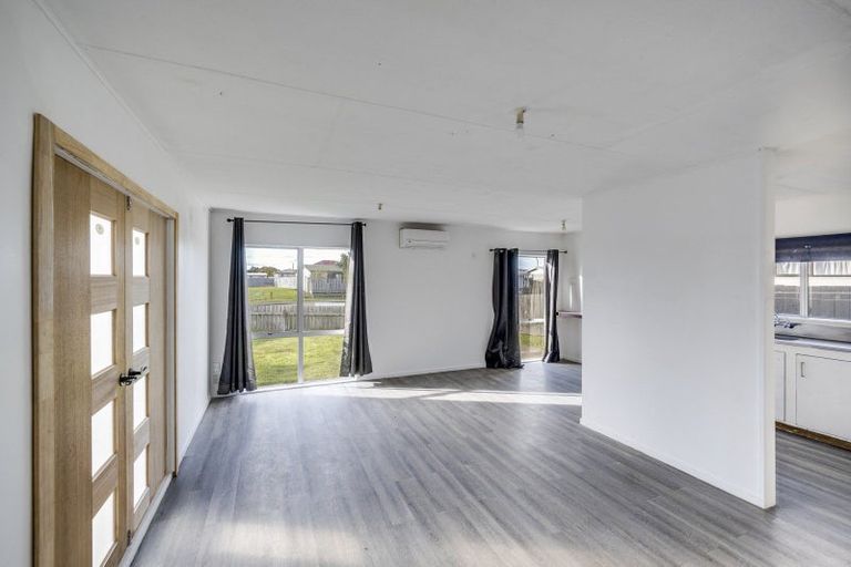 Photo of property in 15b Kilkee Terrace, Flaxmere, Hastings, 4120
